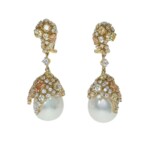 Estée Earrings-Pearl Drop